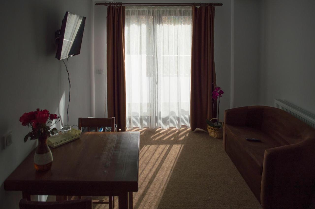 Pensiune Casa Ampeia ألبا يوليا المظهر الخارجي الصورة